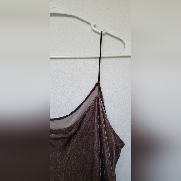 VINCE velvet spaghetti strap tank top size large. - Picture 6 of 7